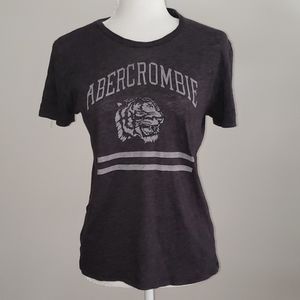 🎃 Abercrombie & Fitch t-shirt